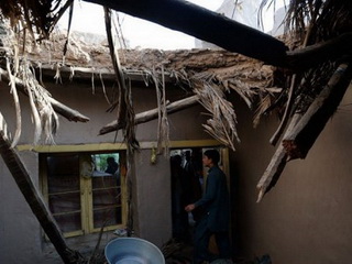 Một căn nhà ở tỉnh Nangarhar bị tàn phá vì cơn động đất.